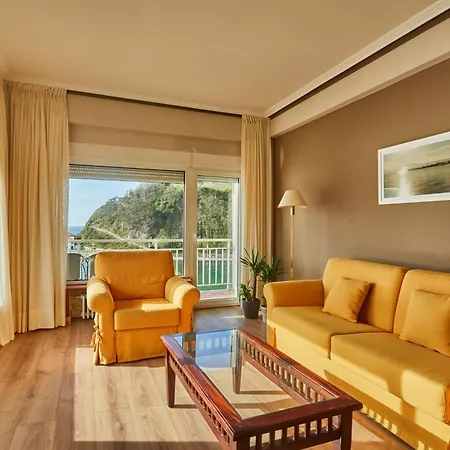 酒店 Silken Gran Del Sella 4*