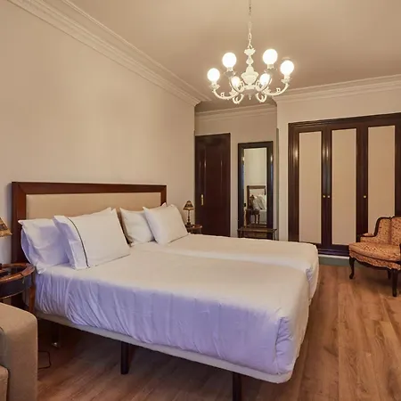 Silken Gran Del Sella 4*